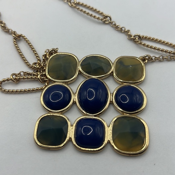 Banana Republic pendant necklace - Picture 9 of 14